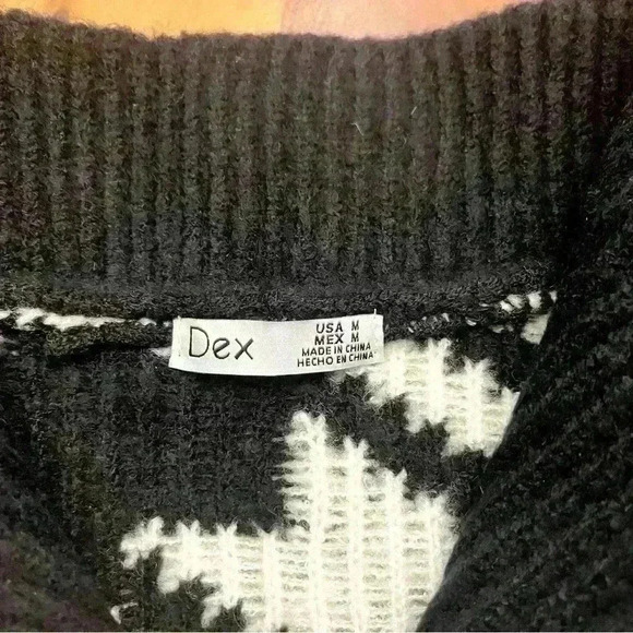 Houndstooth Turtle Neck Black & White Sweater Jumper with Zip Up  Collar. - Picture 8 of 12